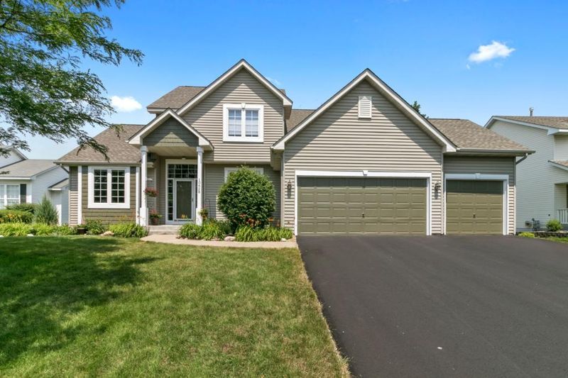 10628 Glen Eagle Rd, Woodbury, MN 55129