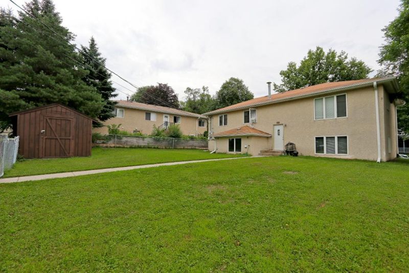 321 Jenks Ave, Saint Paul, MN 55130