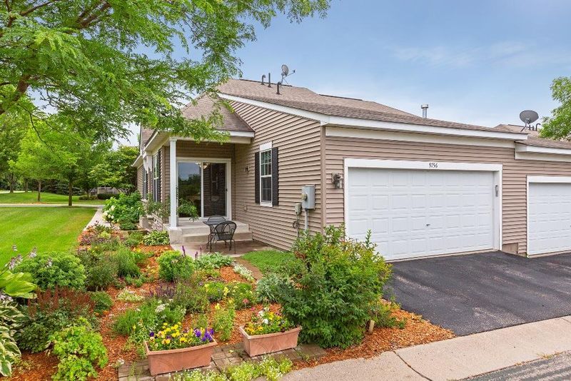 9756 Picket Dr, Eden Prairie, MN 55347