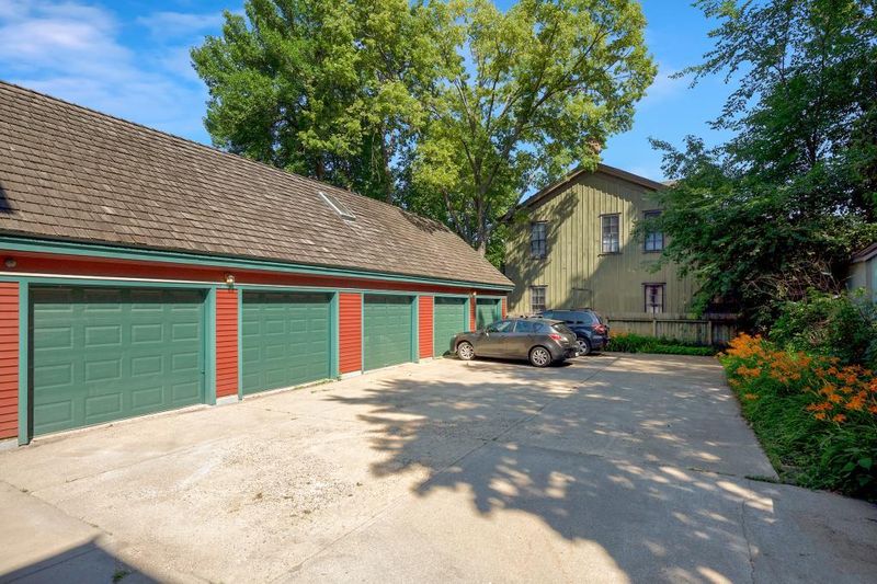 284 Exchange St S, Saint Paul, MN 55102