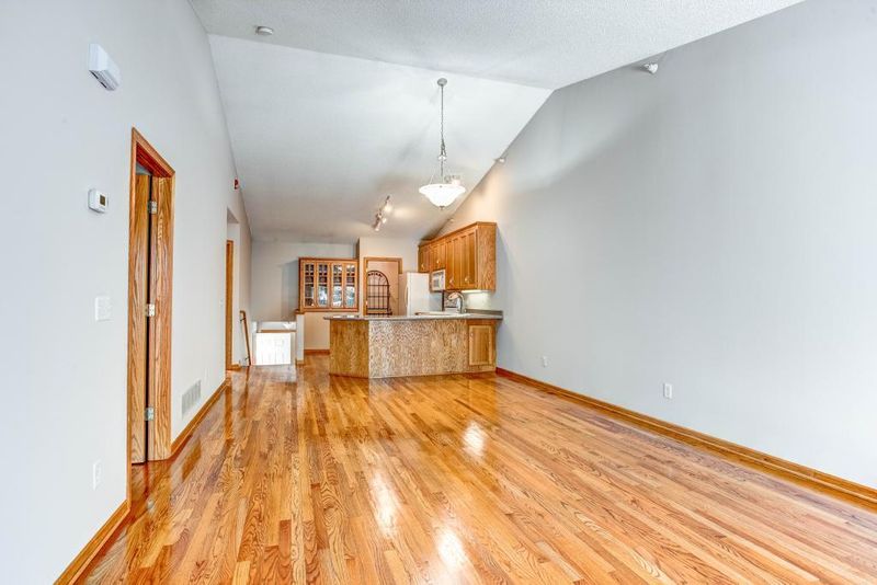 725 86th Ave NW, Coon Rapids, MN 55433