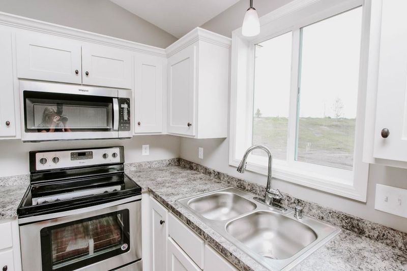 6351 111th, Champlin, MN 55316