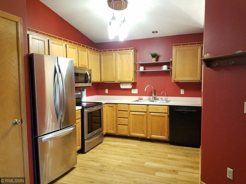 5950 W 136th Ln, Savage, MN 55378