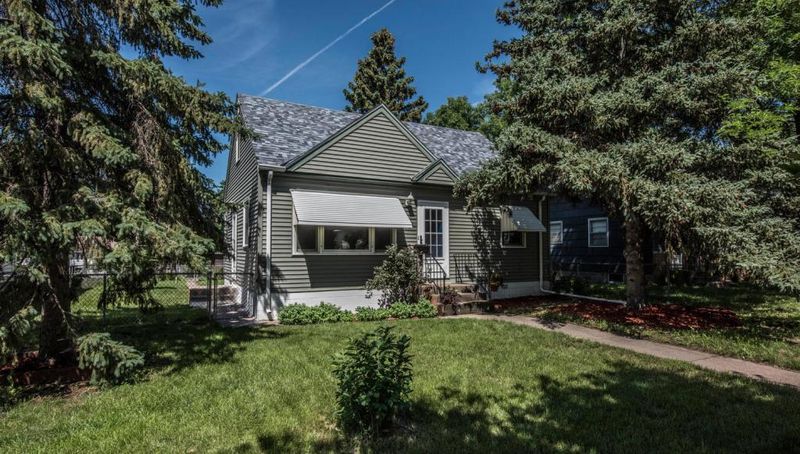 5112 7th St NE, Columbia Heights, MN 55421