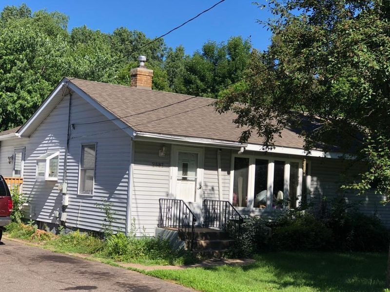2587 Edgerton St, Little Canada, MN 55117