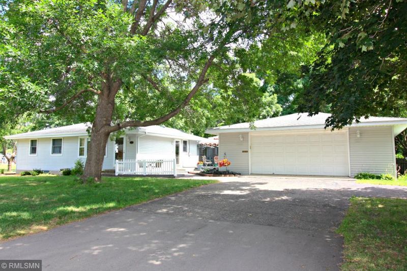 5426 Scott Ave N, Crystal, MN 55429