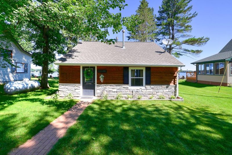 2066 Point Trl, Mora, MN 55051