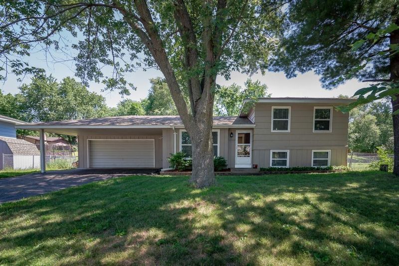 11933 7th St NE, Blaine, MN 55434