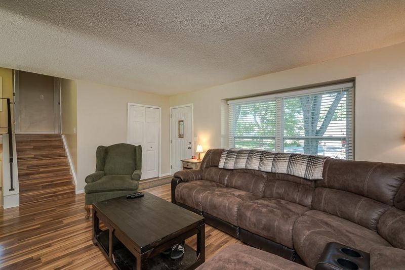 11933 7th St NE, Blaine, MN 55434