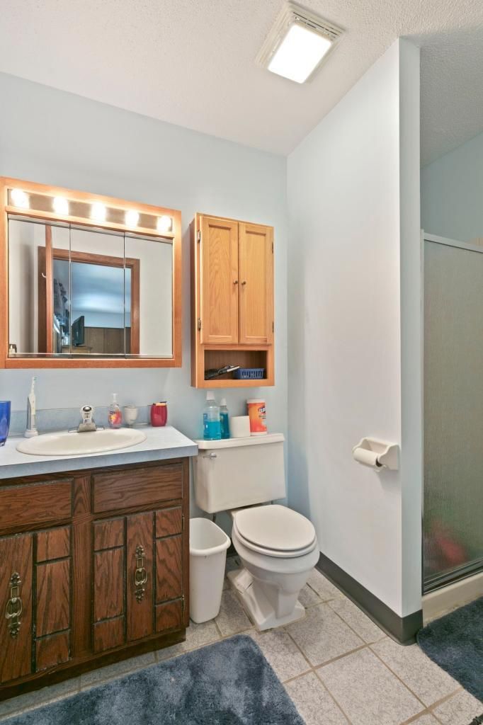 10336 Colony Ct, Eden Prairie, MN 55347