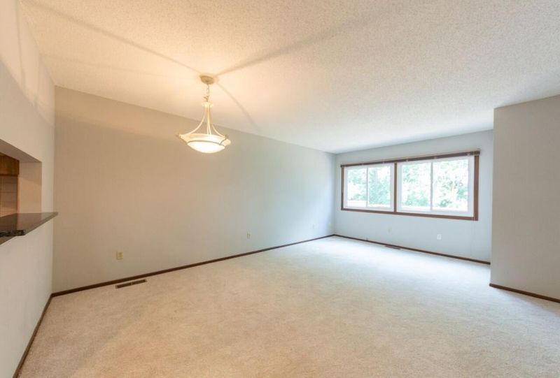 5437 E Brenner Ps, Fridley, MN 55432