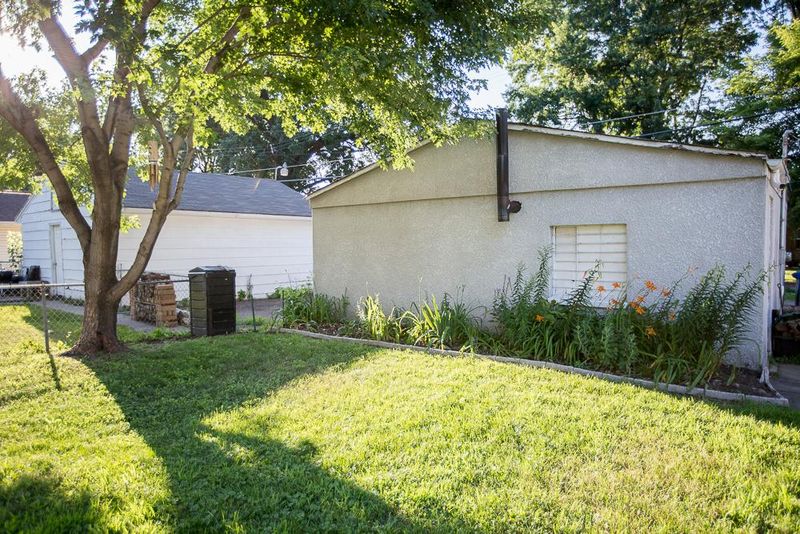 1479 Carroll Ave, Saint Paul, MN 55104