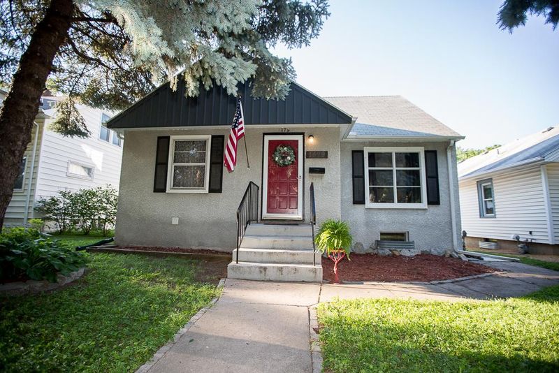 1479 Carroll Ave, Saint Paul, MN 55104