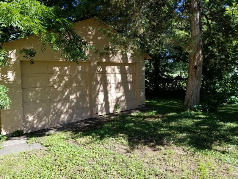 6421 Maple St, Rockford, MN 55373