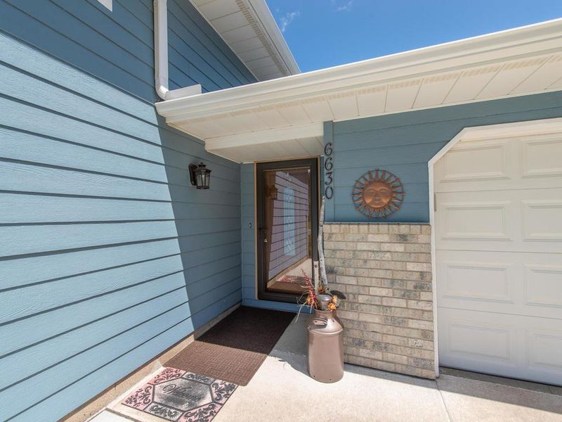 6630 Hokah Dr, Circle Pines, MN 55014