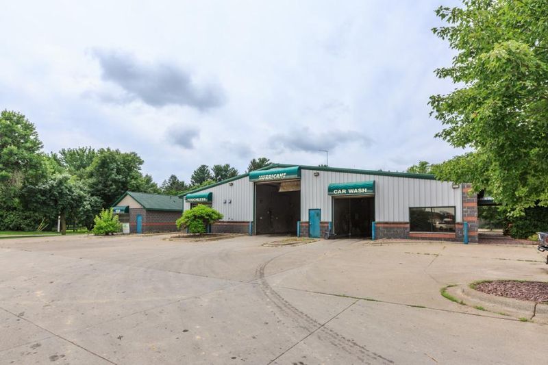 305 Main St E, Isanti, MN 55040