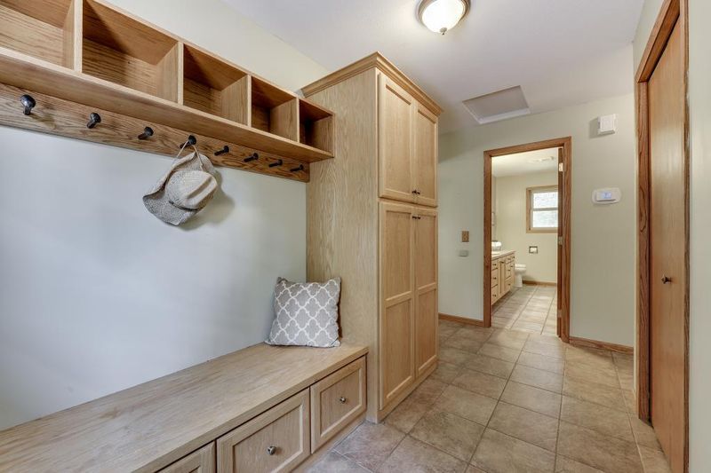 9995 Division St E, Buffalo, MN 55313