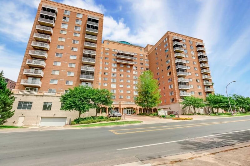 6711 Lake Shore Dr S #205, Richfield, MN 55423