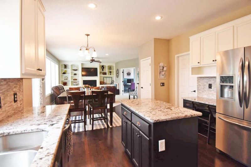 14958 Overlook Dr, Savage, MN 55378