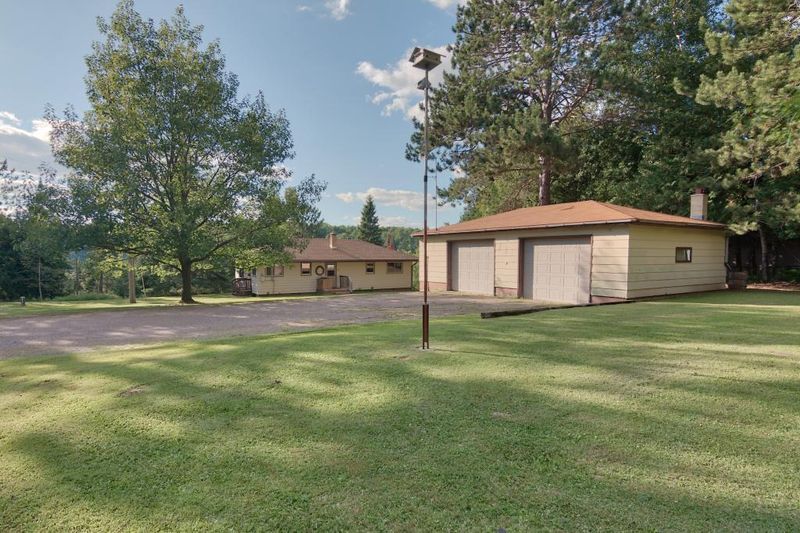 6417 Mccormack Lake Rd, Chisholm, MN 55719