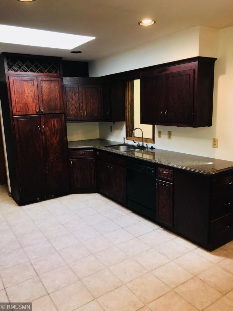 7733 Georgia Ave N, Brooklyn Park, MN 55445