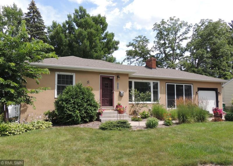 3612 Abbott Ave N, Robbinsdale, MN 55422
