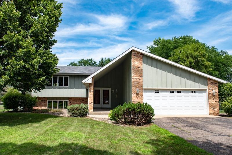 1336 23rd St W, Hastings, MN 55033