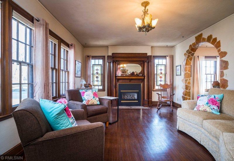 711 Riverside Dr SE, Saint Cloud, MN 56304