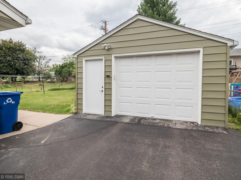 468 Tower St, Saint Paul, MN 55119