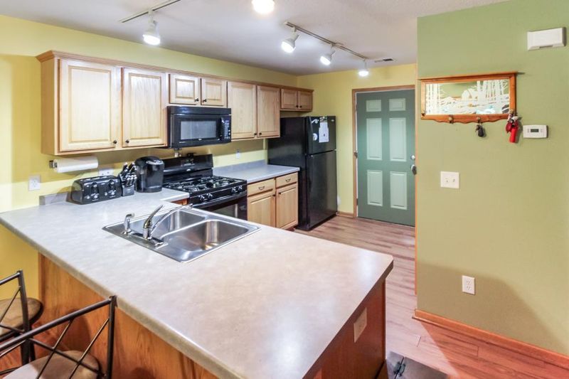 114 Firebarn Rd, Circle Pines, MN 55014