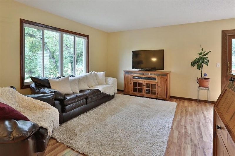 11035 104th Pl N, Maple Grove, MN 55369