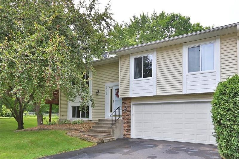 11035 104th Pl N, Maple Grove, MN 55369