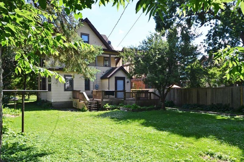 2097 Marshall Ave, Saint Paul, MN 55104