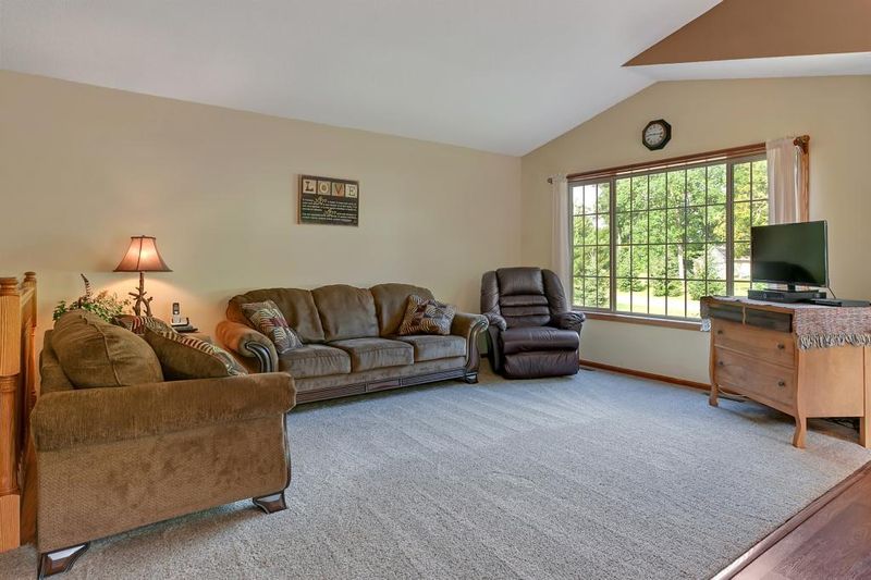 31427 141st St NW, Princeton, MN 55371