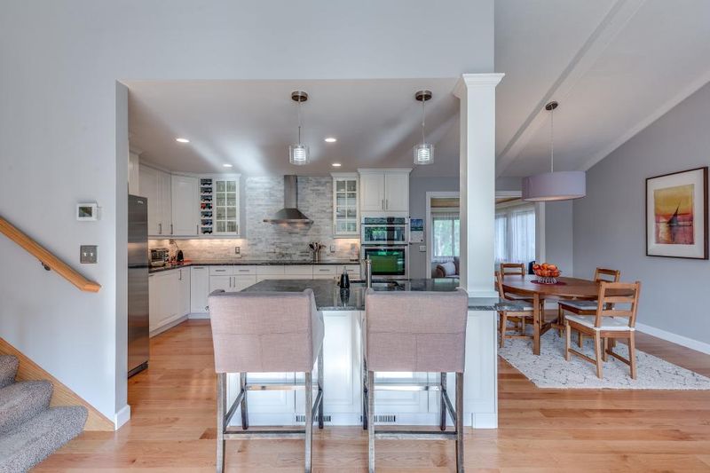 6632 Hillsboro Ave N, Brooklyn Park, MN 55428