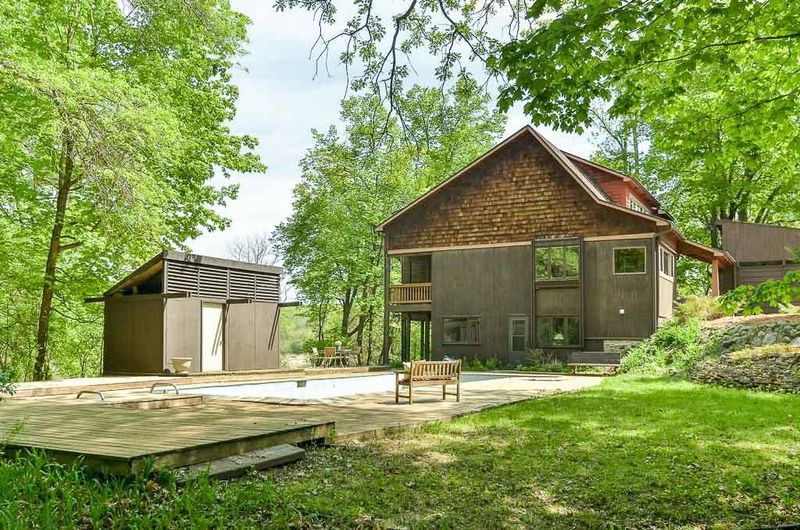 4010 Bayside Rd, Maple Plain, MN 55359