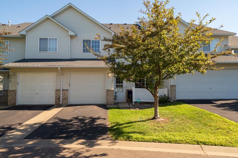 8690 Quarry Ridge Ln #C, Woodbury, MN 55125