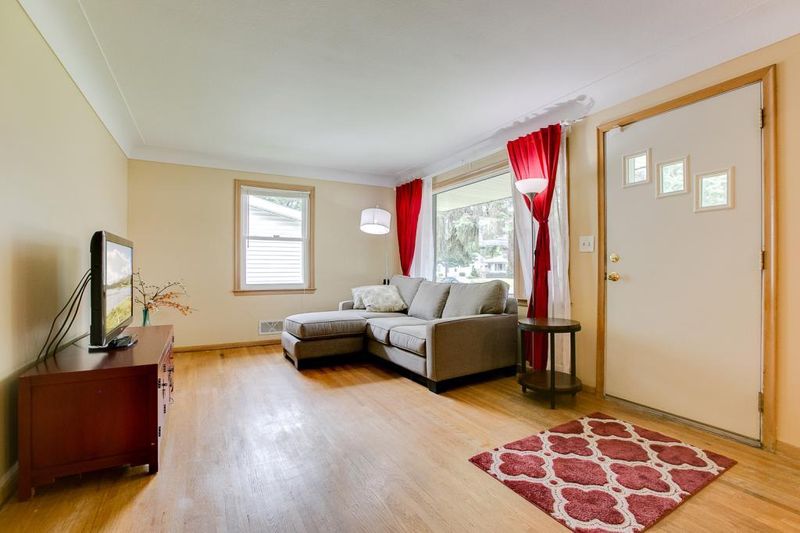 6613 Sheridan Ave S, Richfield, MN 55423