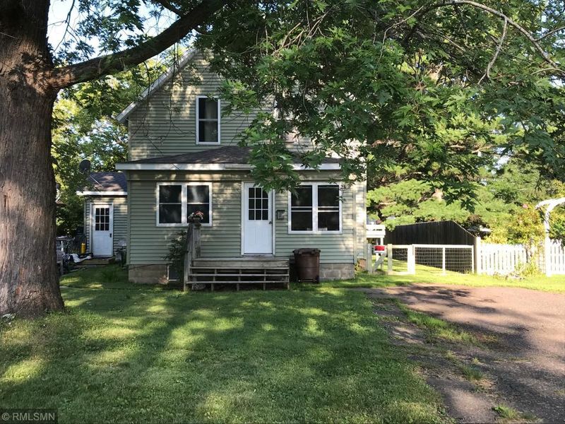 231 Wood St S, Mora, MN 55051