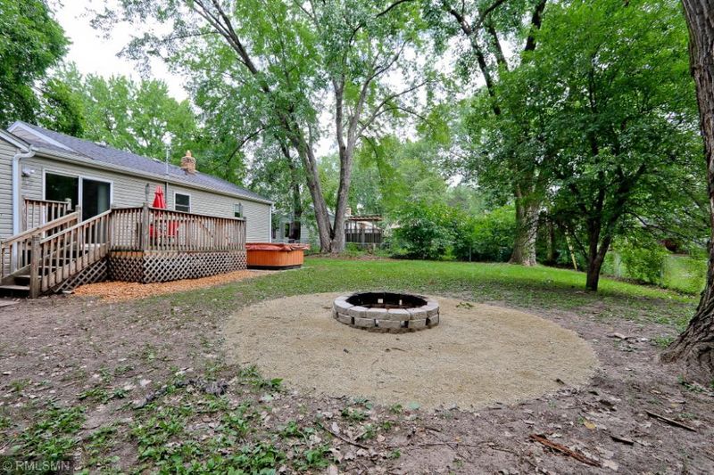1700 Highway 96 E, White Bear Lake, MN 55110