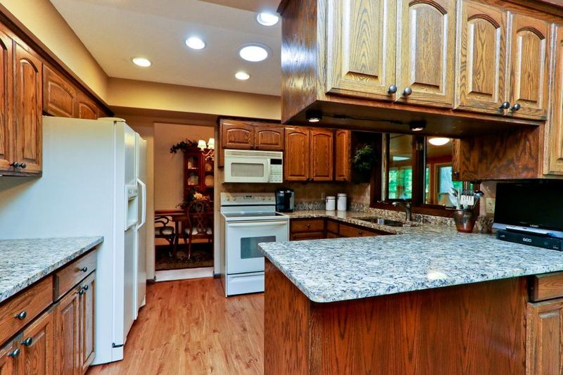 9600 178th St W, Lakeville, MN 55044