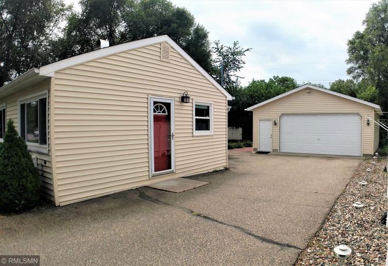 8532 12th Ave S, Bloomington, MN 55425
