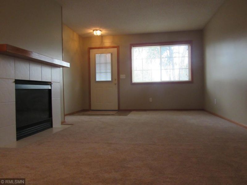 8854 92nd St S, Cottage Grove, MN 55016