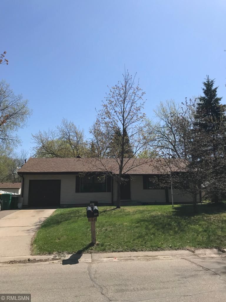 258 Twilite Ter, Circle Pines, MN 55014