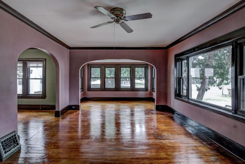 2749 3rd St, Eau Claire, WI 54703