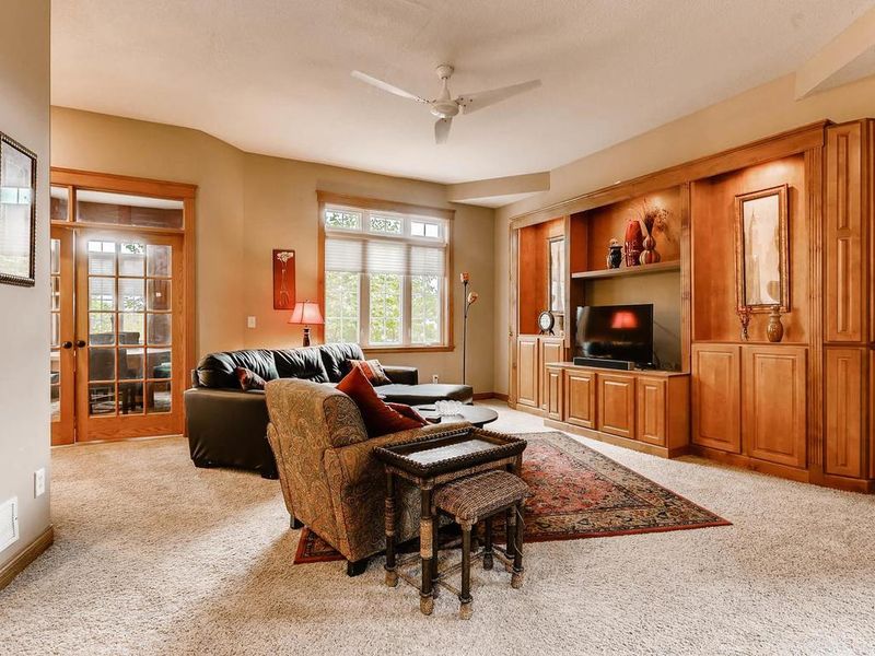 2041 Wilson Ave, South Saint Paul, MN 55075