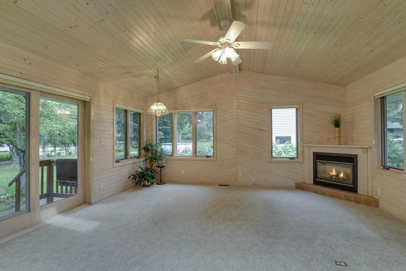 227 Snail Lake Rd, Shoreview, MN 55126
