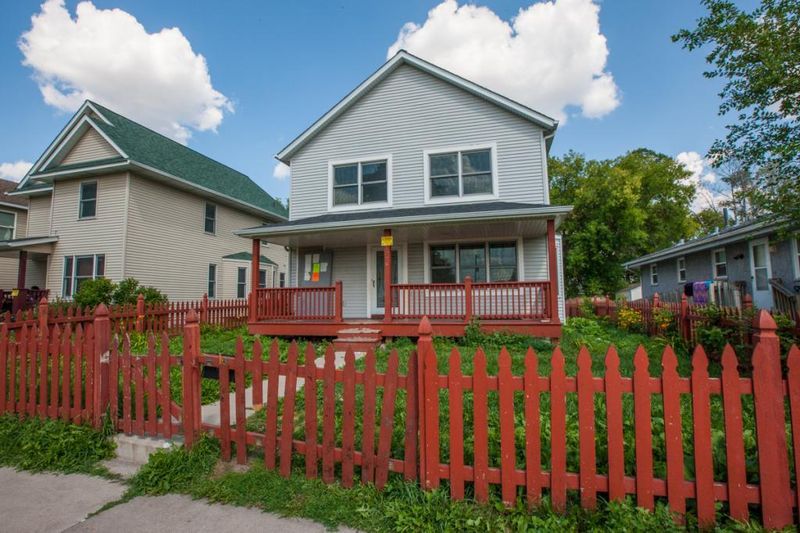 1226 Knox Ave N, Minneapolis, MN 55411