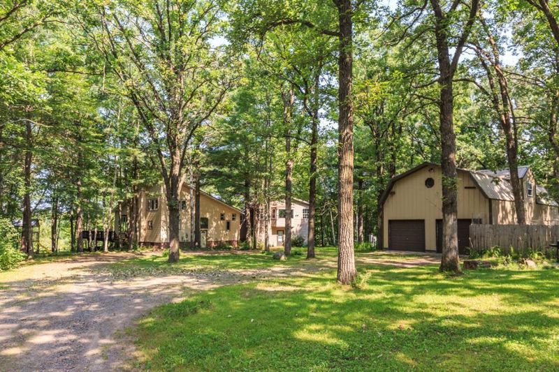 2042 Burnett Dr, Mora, MN 55051