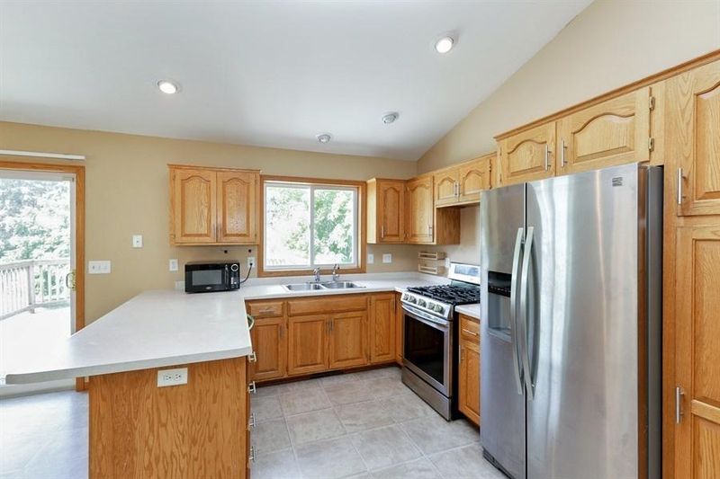 202 8th Ave NW, New Prague, MN 56071